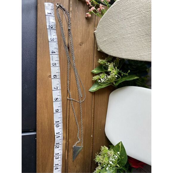 Three chain connected triangle necklace - Picture 9 of 10